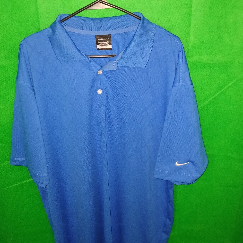 Nike size XL golf shirt. - Picture 1 of 3